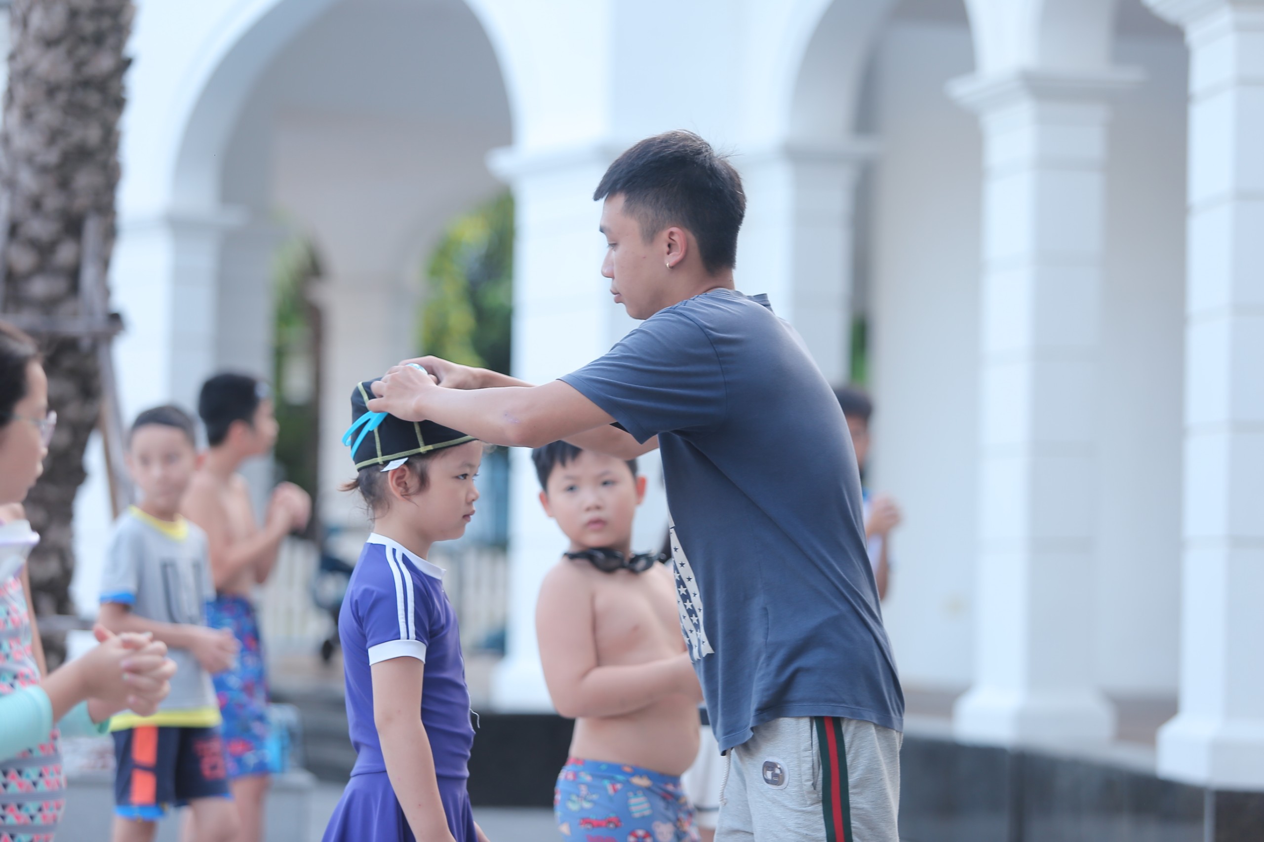 Dạy Bơi Cho Người Lớn